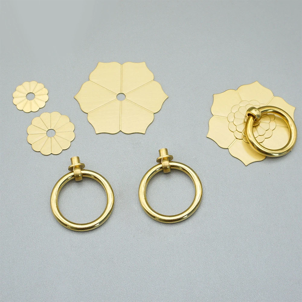 Florale Messing-Schranktürknöp – Unique Furniture Hardware Pulls Bewertung und Preis