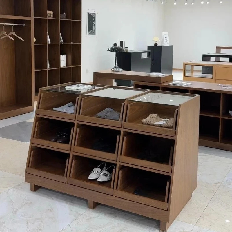Kinderbekleidungsgeschäft Naka – Furniture Hardware Stores Bewertung und Preis